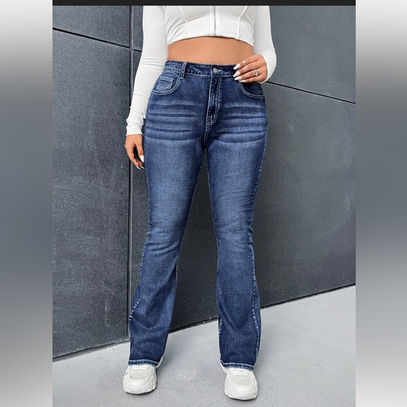 SHEIN Denim - SHEIN Curve Blue Jeans